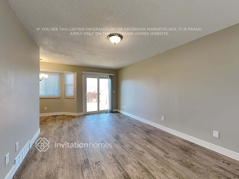 Building Photo - 1125 Hallamwood Dr