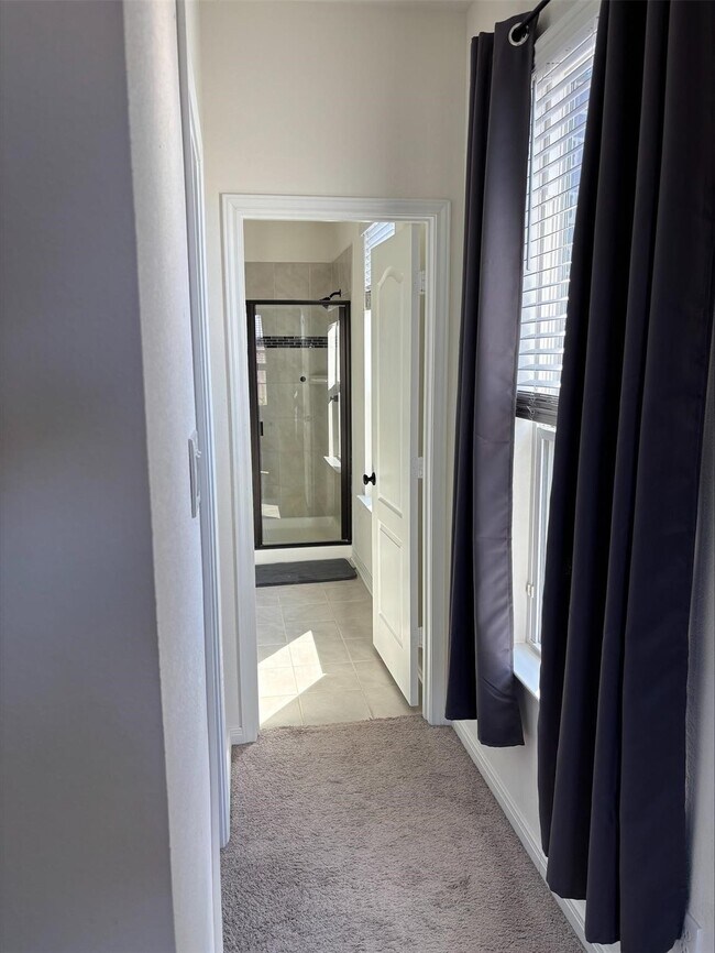 Building Photo - 1323 Rosemead Dr