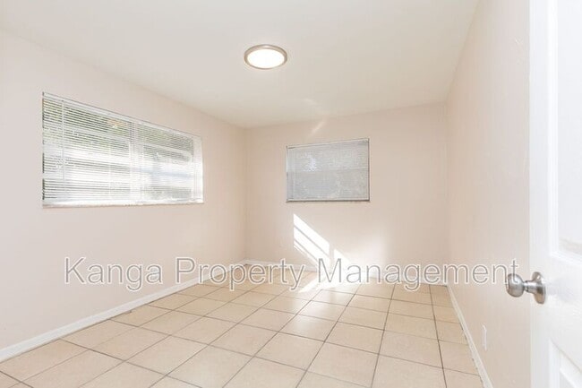 Building Photo - 7750 SW 10th Ct