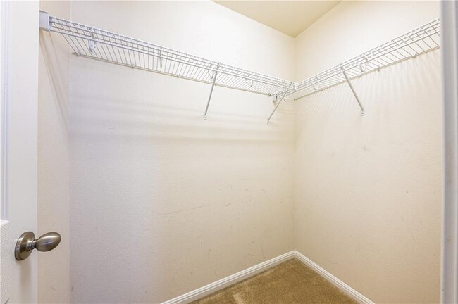 Building Photo - 438 Blackman Tr