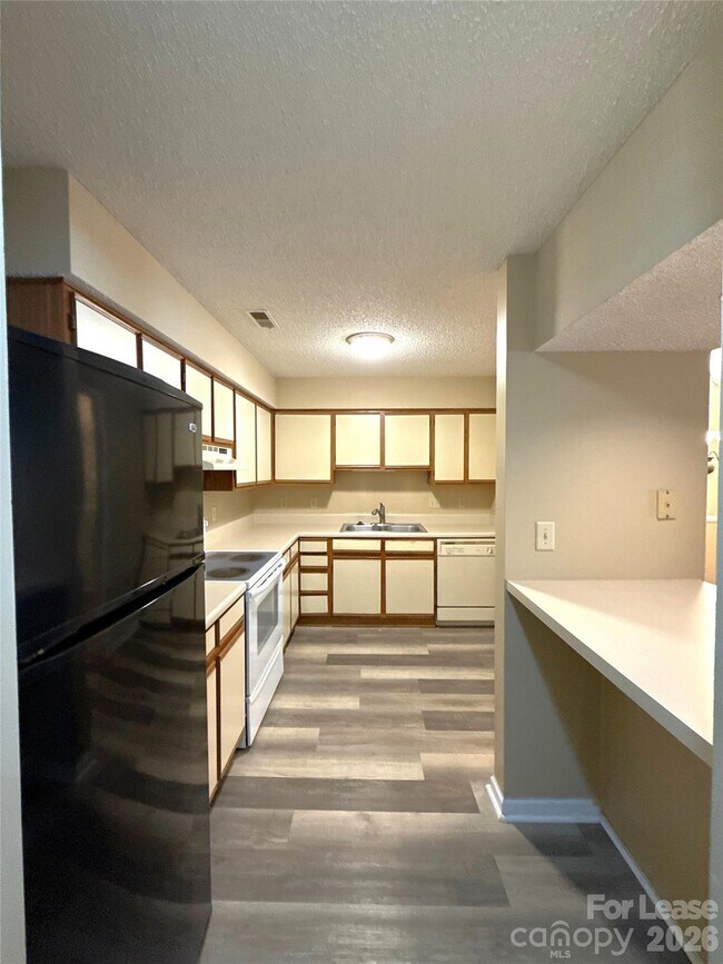 Building Photo - 1021 Churchill Downs Ct