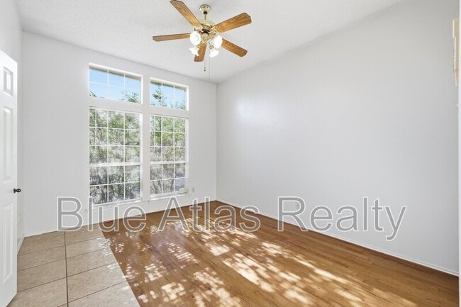 Building Photo - 1818 Orchard Dr