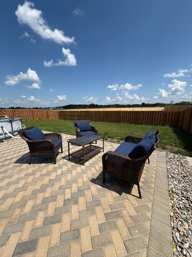 Building Photo - Luxury Meets Comfort: 4 Bed Lafayette Home with Master Retreat, Entertainers Kitchen, & Fenced-In...