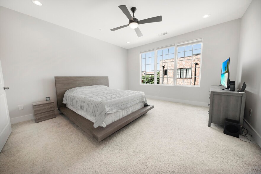 Master Bedroom - 265 Castleberry Station Dr SW