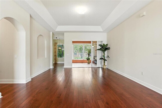 Building Photo - 457 Golf Vista Cir