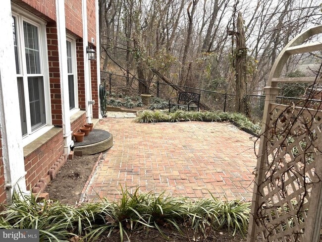 Building Photo - 3512 Gunston Rd