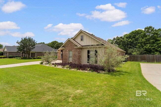 Building Photo - 25911 Tealwood Dr