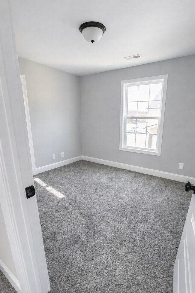 Building Photo - 3084 Timberdale Dr