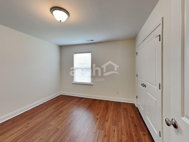 Building Photo - 3471 Shady Cove Ct