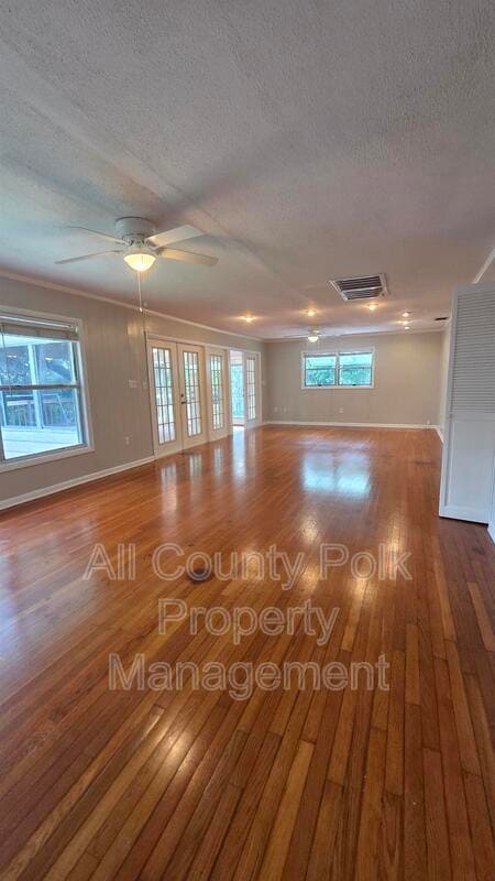 Building Photo - 205 Catherine Ave