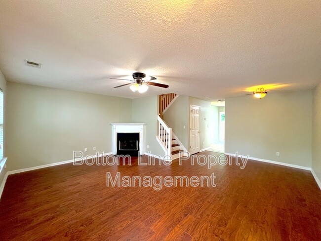 Building Photo - 13656 Meade Glen Ct