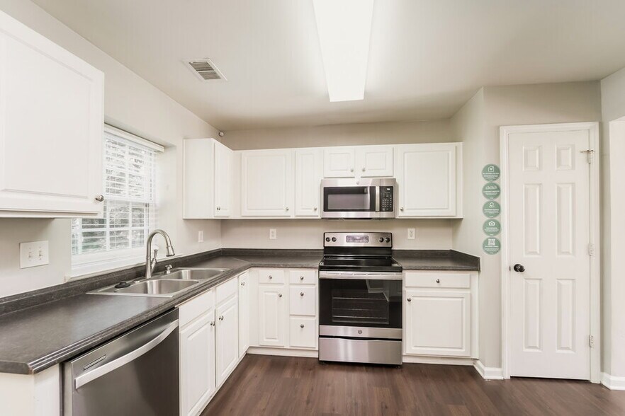 Building Photo - 7420 Baylor Way Ct