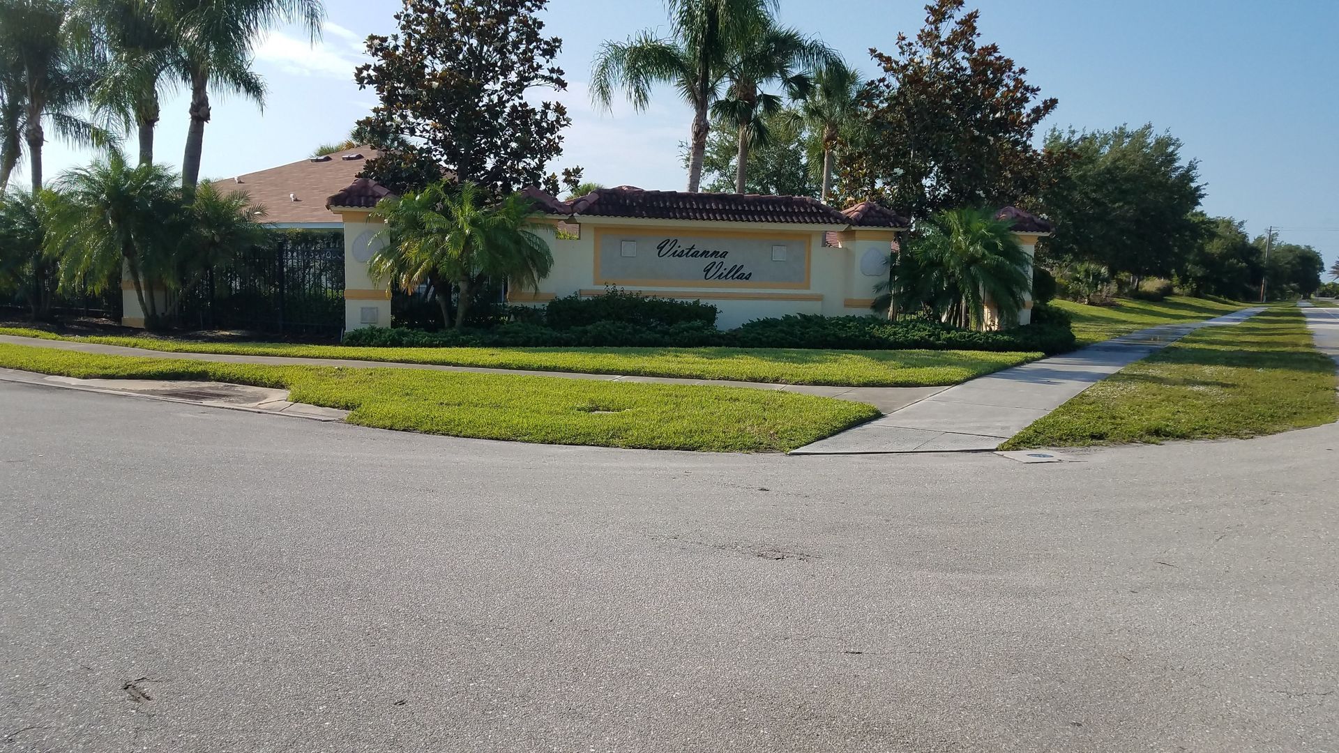 Building Photo - 2/2 Lehigh in Vistana Villas $500.00 Off First Month