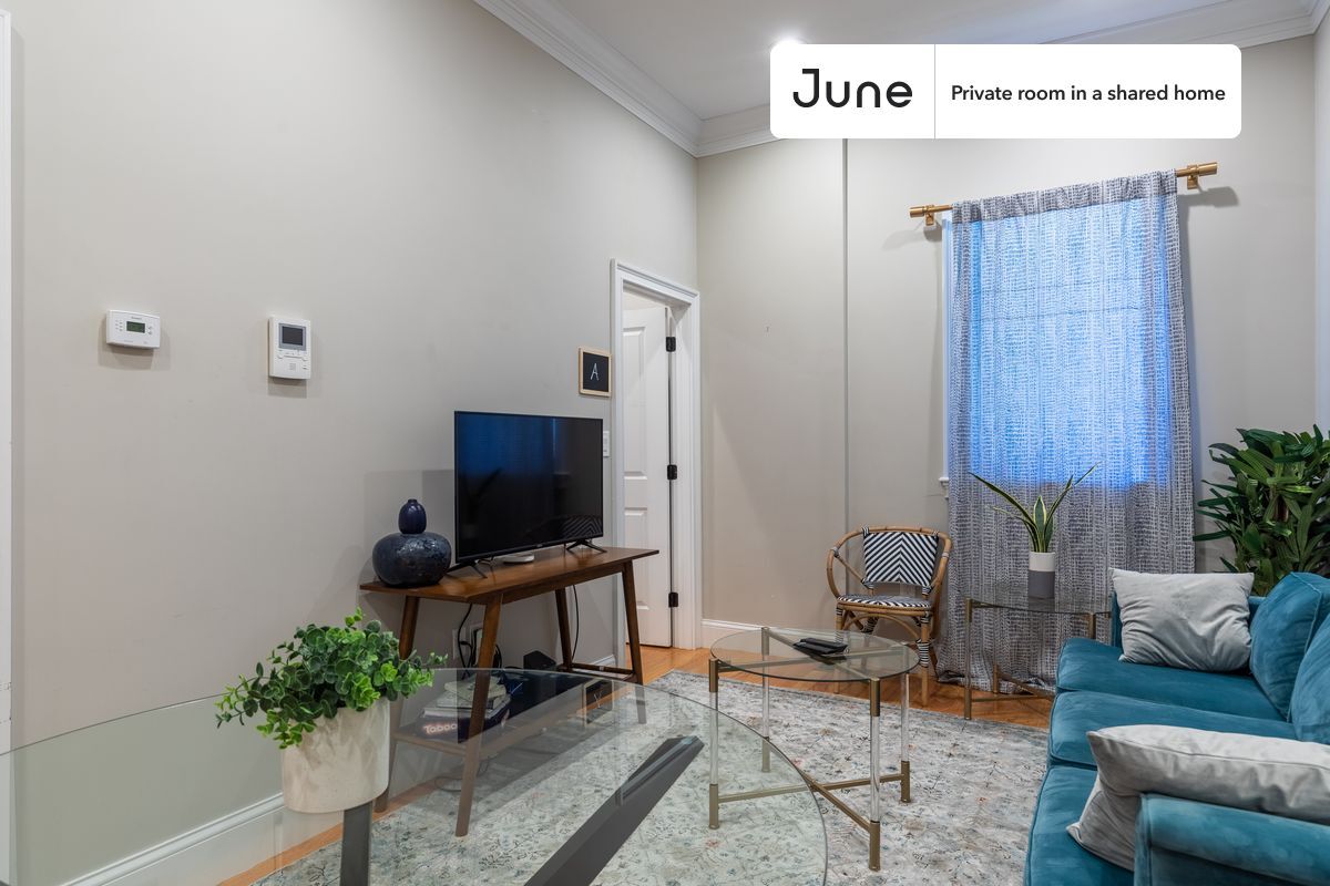 Building Photo - Room in Shared 2 bed/1 bath home in North End