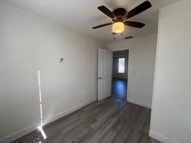 Building Photo - Home for Rent