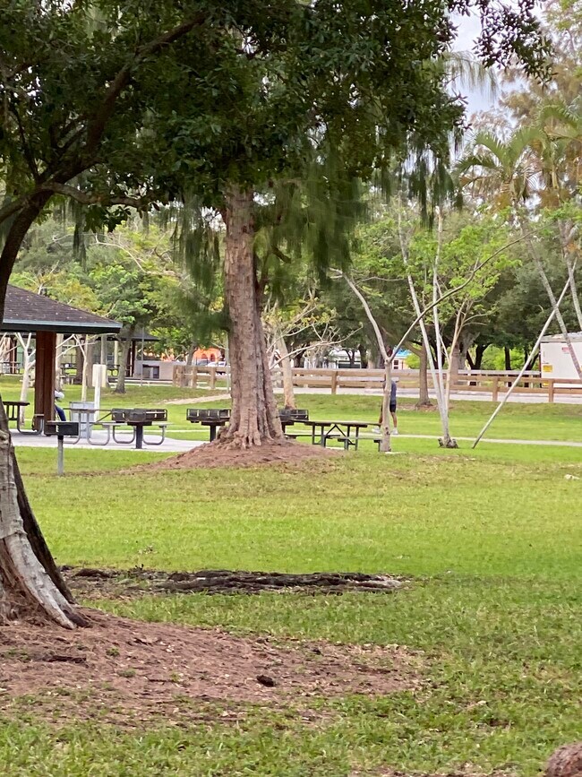 Near beautiful park - 1029 NW 83rd St