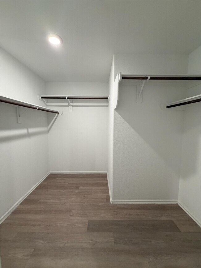 Building Photo - 18757 Wembley Vis Trl