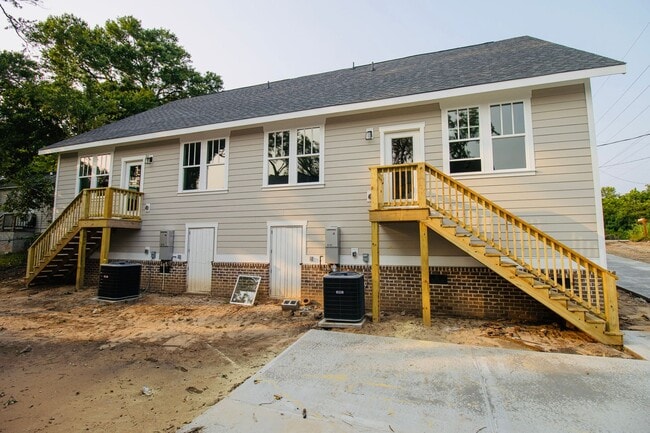 Building Photo - Pick Your Neighbors! Brand-New 3 Bed, 3 Ba...