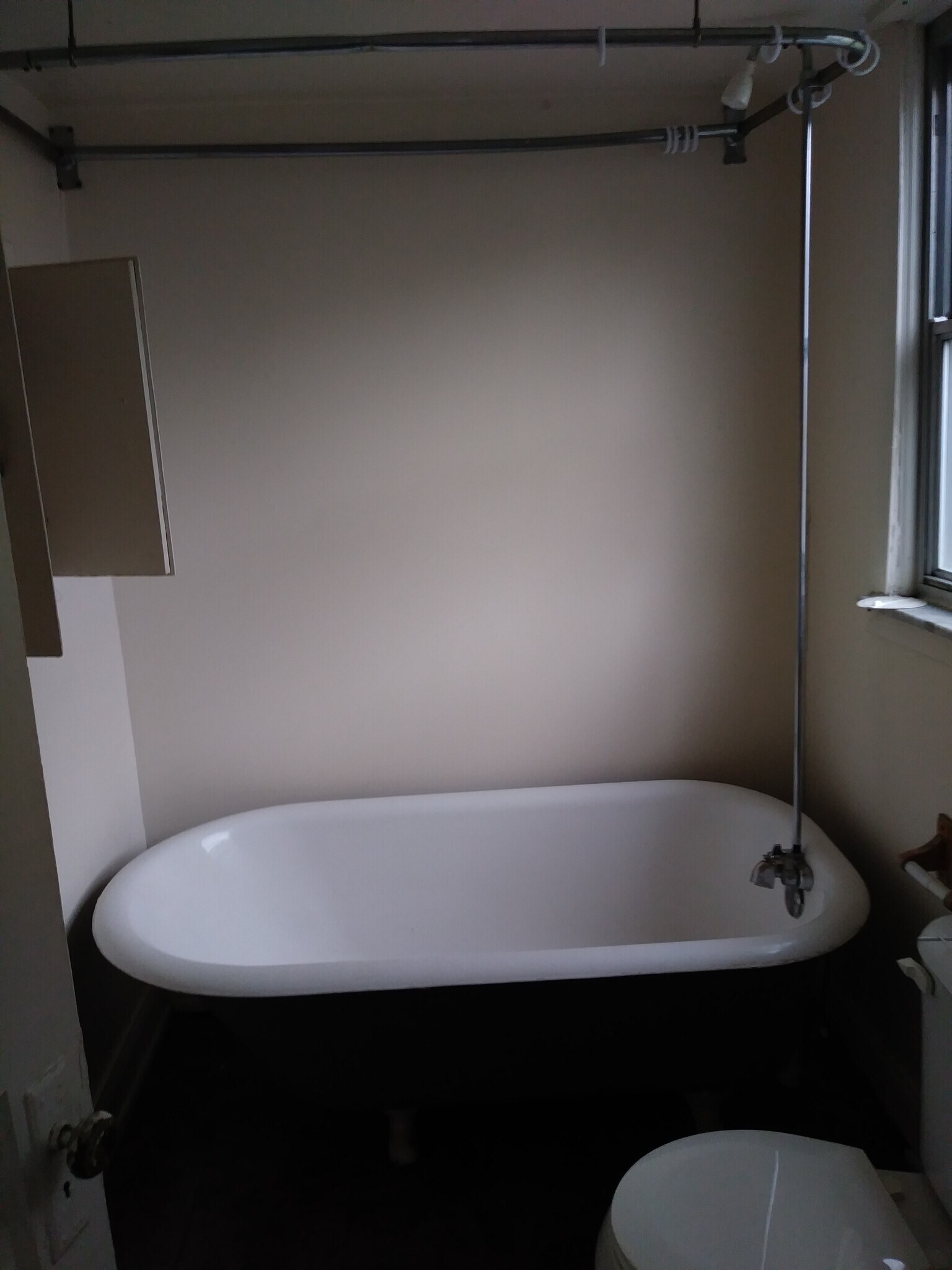 Building Photo - 2230 Ravine St