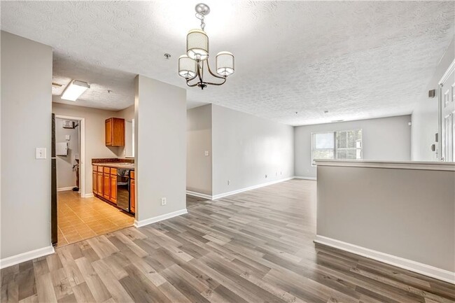 Building Photo - 13202 Fairington Ridge Cir