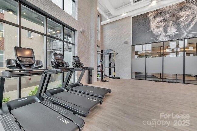 Building Photo - 2020 W Morehead St