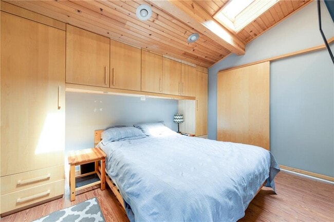 Building Photo - 5500 Westminster Dr