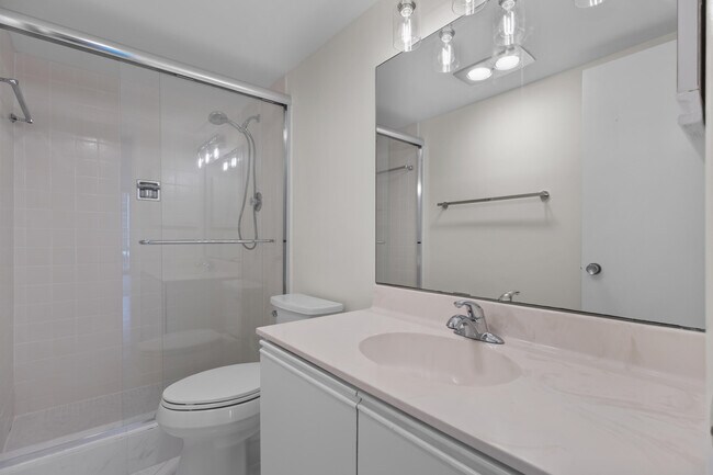 Building Photo - 4750 S Ocean Blvd