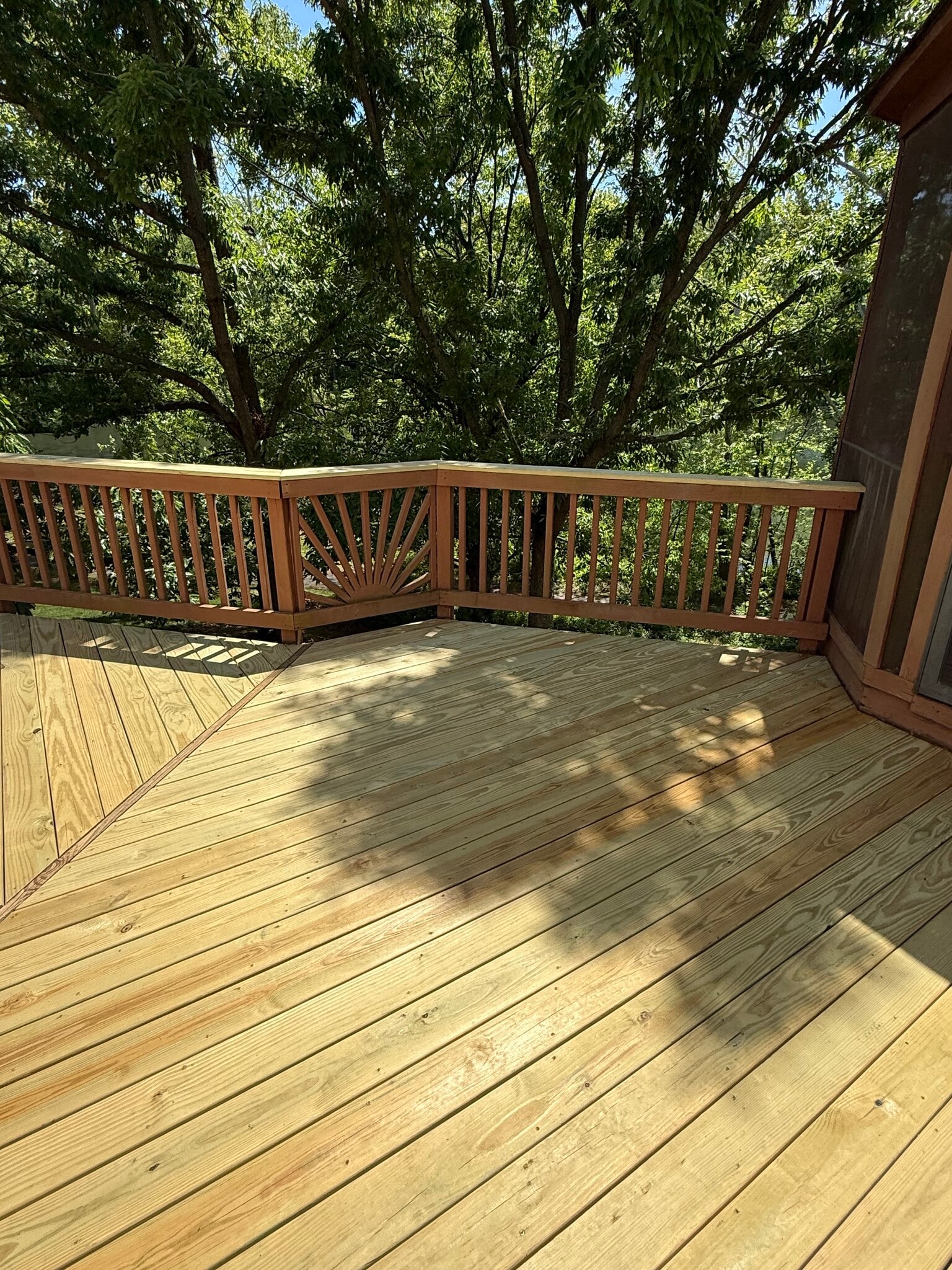 Deck - 911 Lake Front Dr
