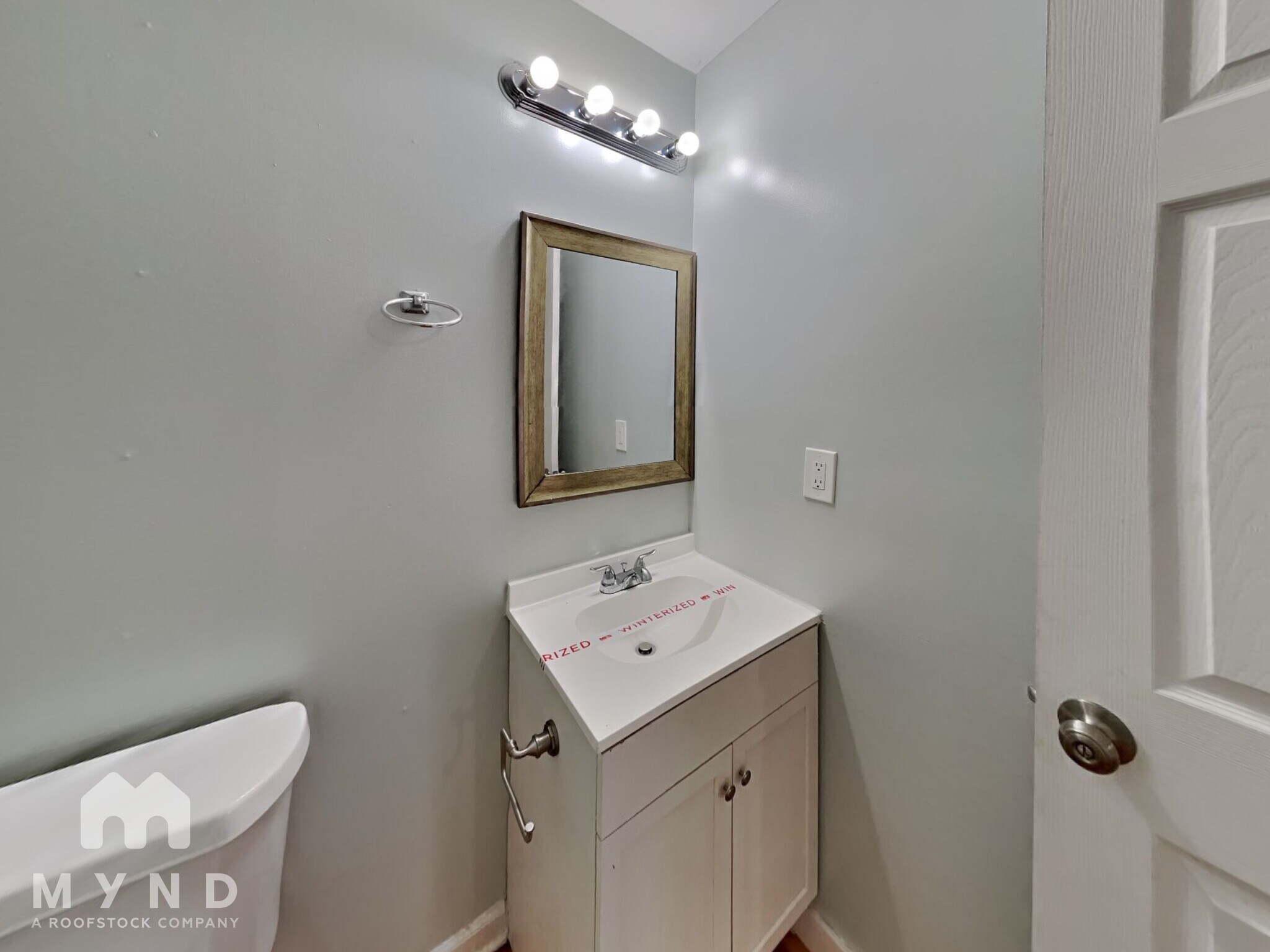 Building Photo - 5916 Ave P