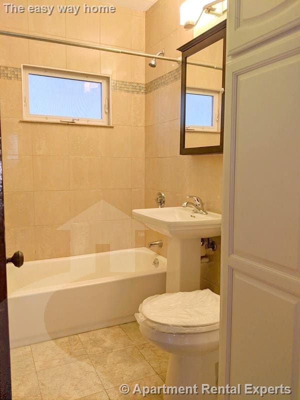 Building Photo - 11 New Hampshire Ave