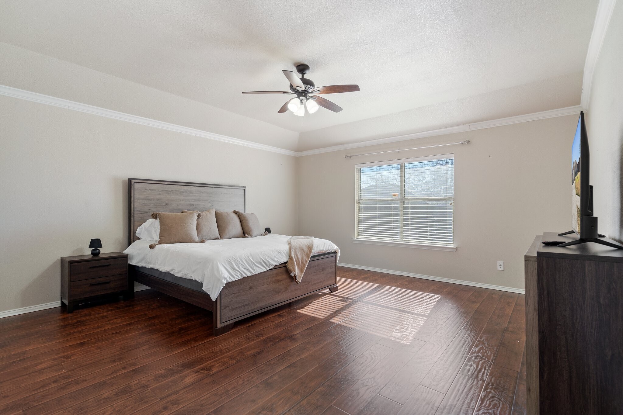 Building Photo - 107 Loda Ct