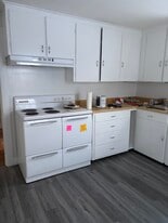 Building Photo - 40 Maplecrest St