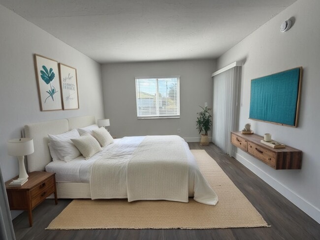 Building Photo - 1248 SE 7th St