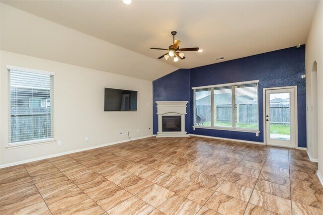 Building Photo - 4506 Hidden Oaks Wy