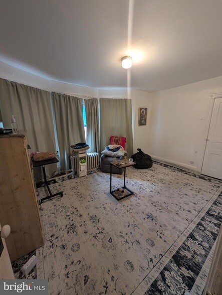 Building Photo - 106 Walnut St