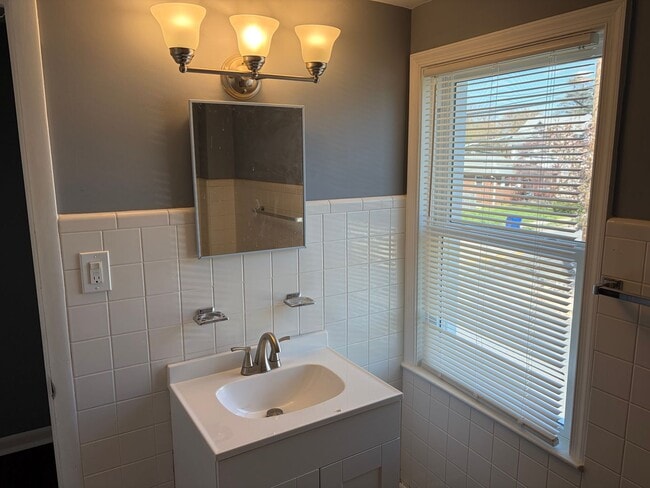 Building Photo - Fully Renovated 2BR/1.5BA Twin Home on Corner Lot-Move in Ready