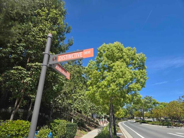 Building Photo - 8337 Distinctive Dr