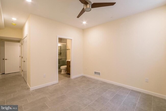 Building Photo - 1300 S 24th St