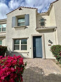 Building Photo - 4077 S Sabrina Dr