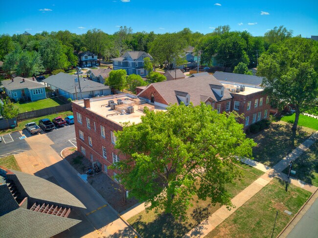 Building Photo - 620 NW 21st St