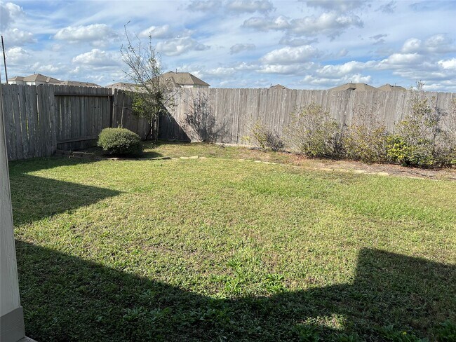 Building Photo - 3522 Christopher Dr