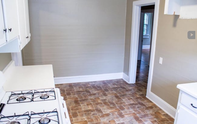 Building Photo - 3 bed 2 bath in Anniston