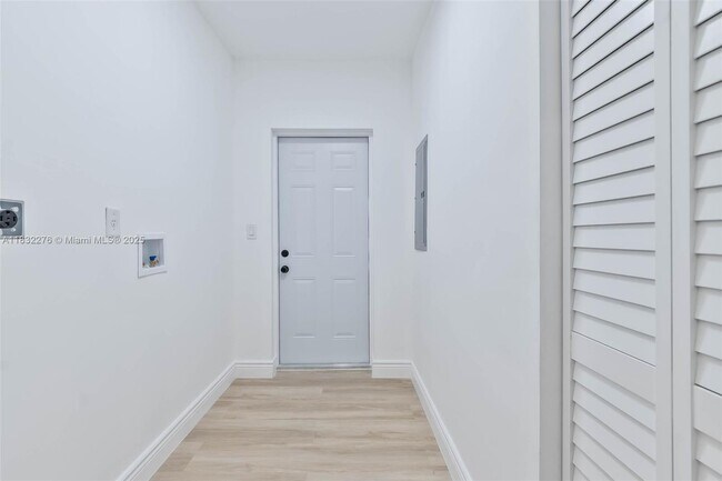 Building Photo - 583 NW 47th Terrace