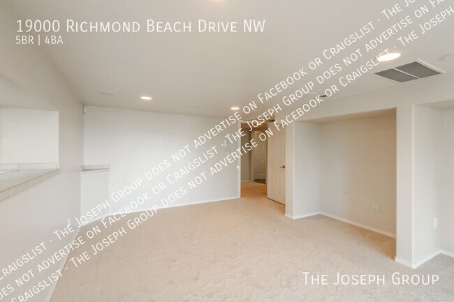 Building Photo - 19000 Richmond Beach Dr NW