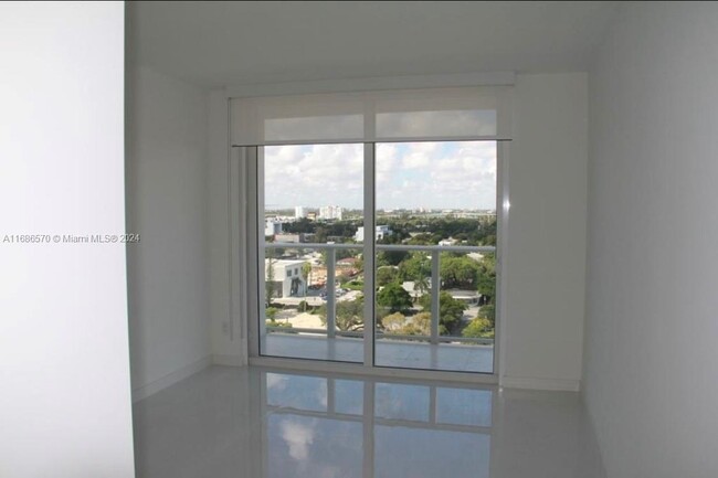 Building Photo - 4250 Biscayne Blvd