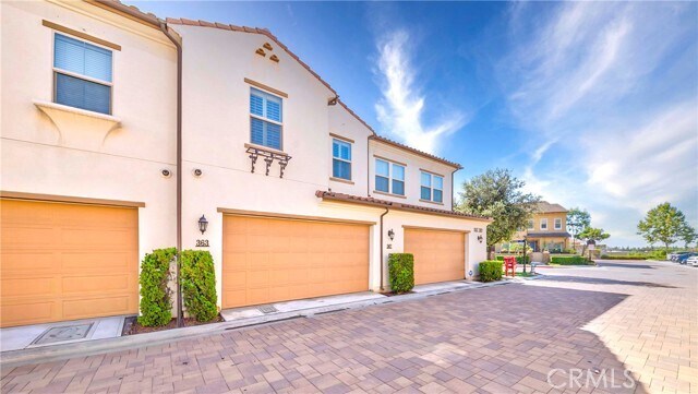Building Photo - 363 Lucia Ln