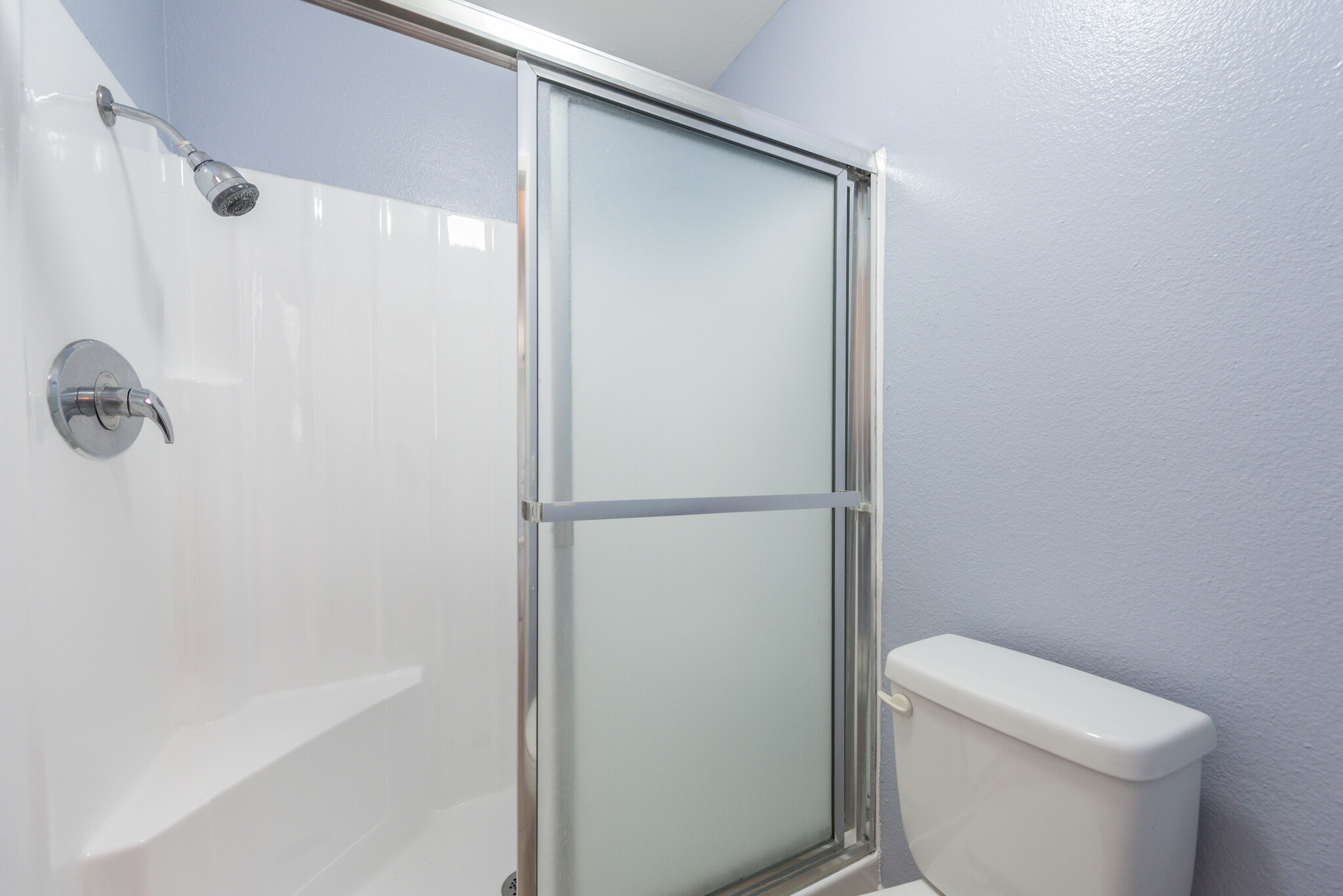 Master Bathroom - 1554 Border Ave