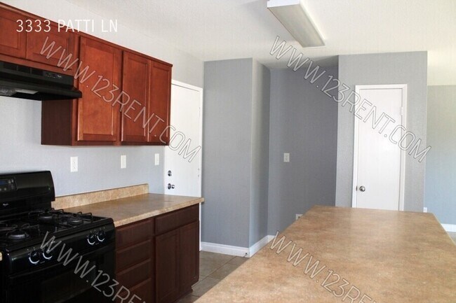 Building Photo - 3333 Patti Ln