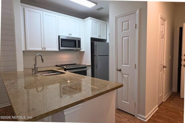 Building Photo - 230 Colima Ct