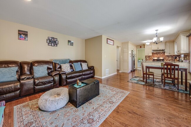 Building Photo - 2238 Gleneagles Dr